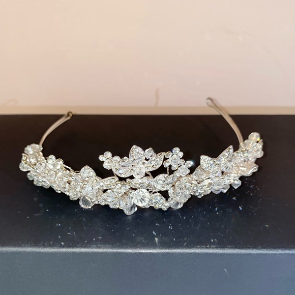 Bridal Crystal Tiara - Picture 7 of 12